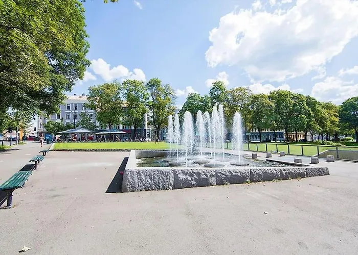 Popular Area, Central, 55M2, 1-4 Guests