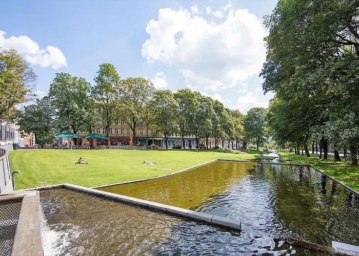 Popular Area, Central, 55M2, 1-4 Guests